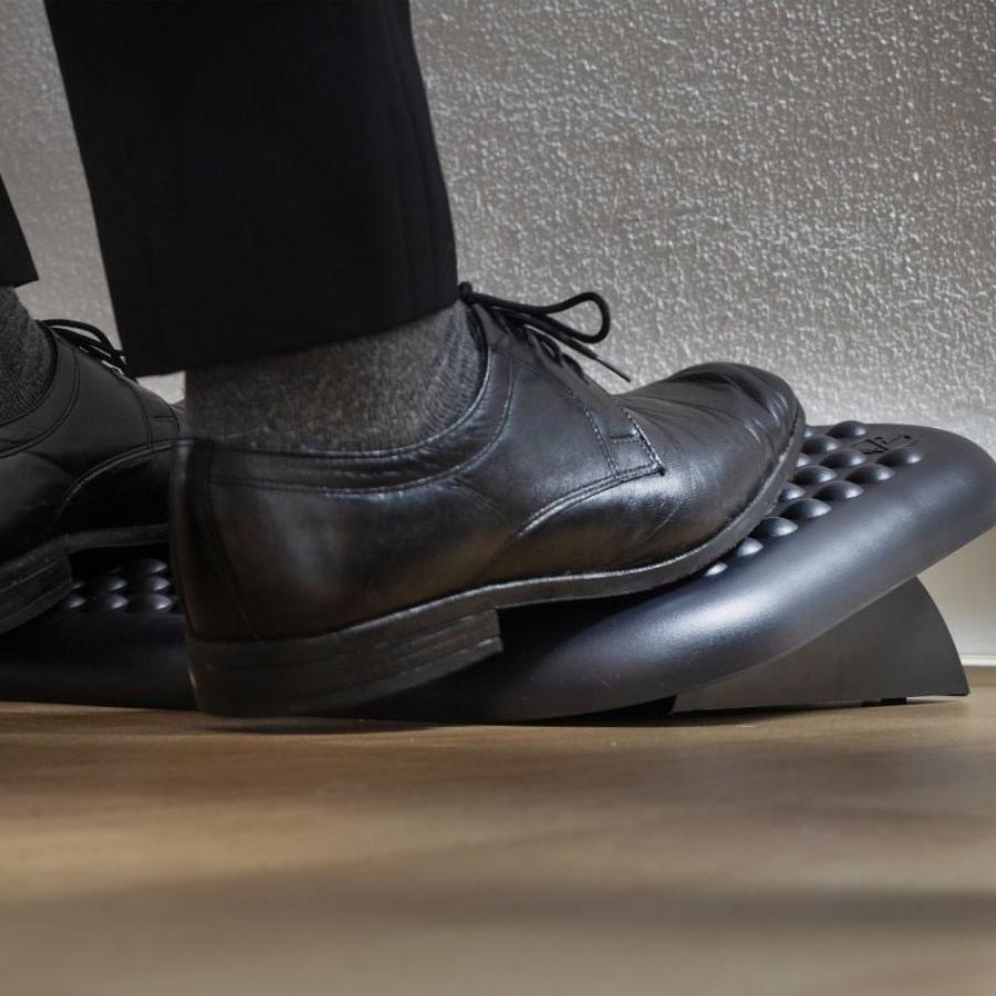 Reposapiés Ergonómico/ Inclinable/ Ajustable NGS Footnest/ 448 x 335mm